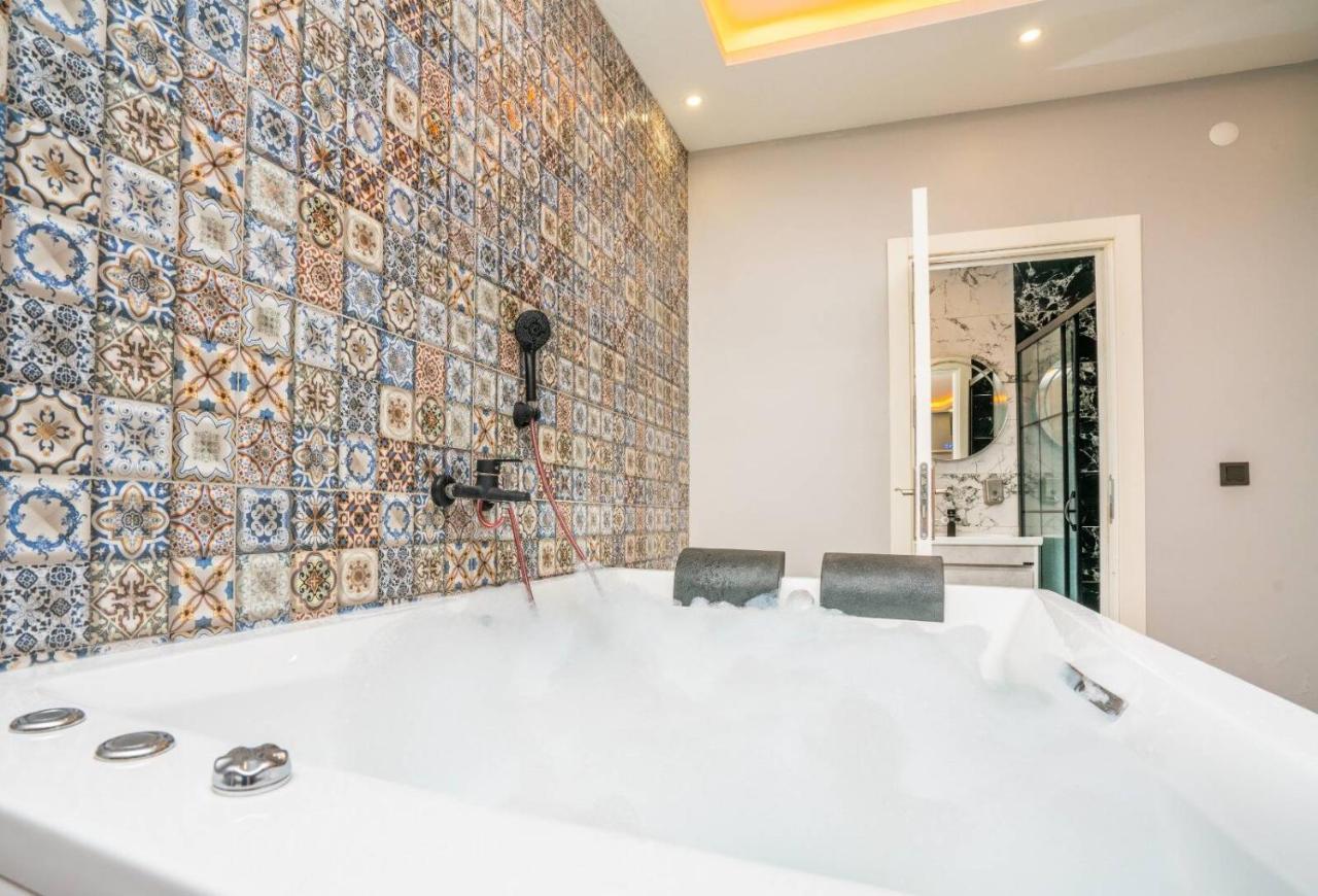 Comfort Inn Suites Стамбул Экстерьер фото