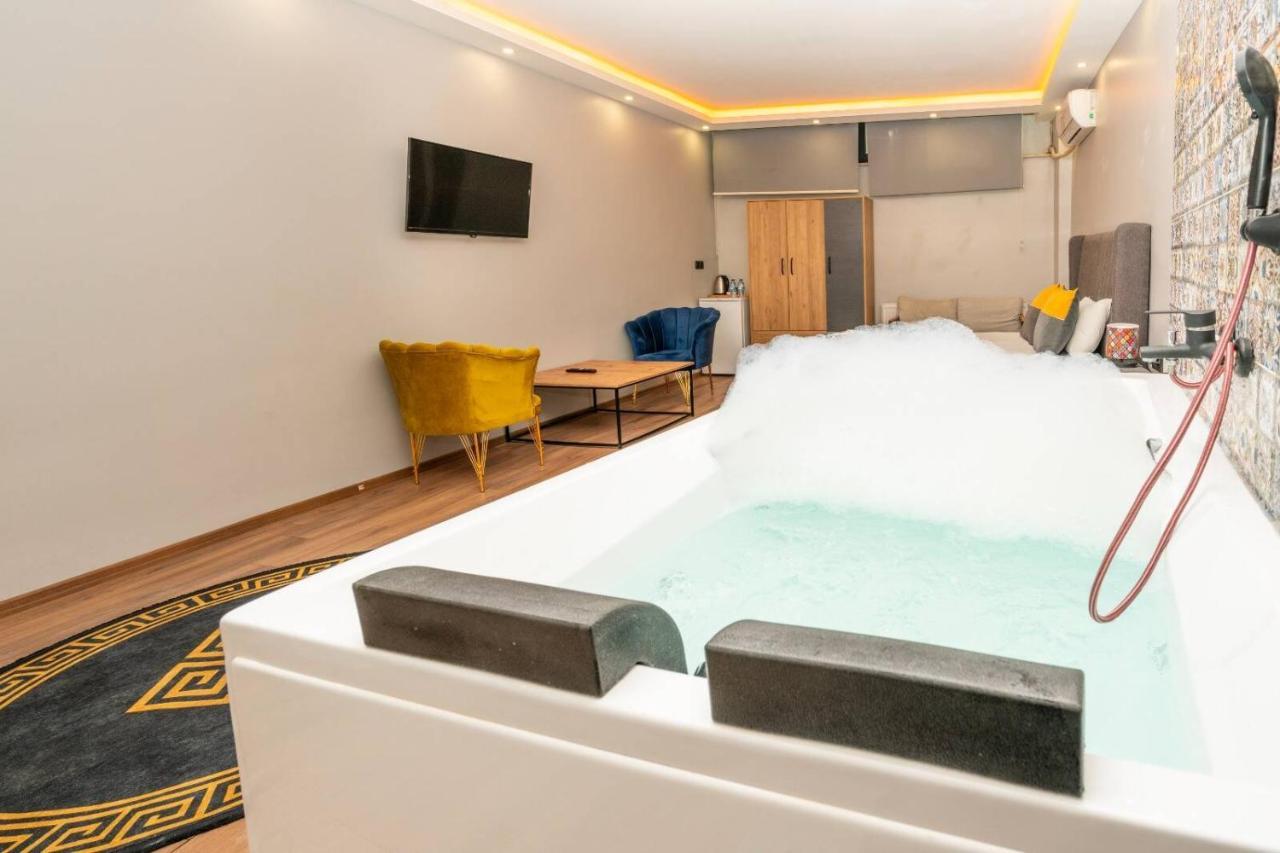 Comfort Inn Suites Стамбул Экстерьер фото